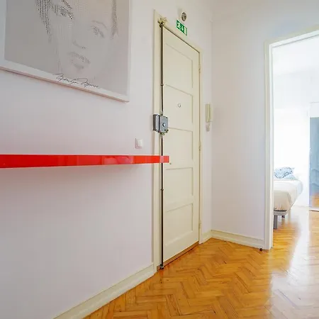 Shortstayflat - Feel The Real